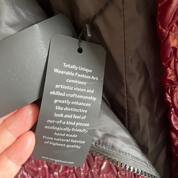 Unique designer puffer jacket/coat - Picture 8 of 15